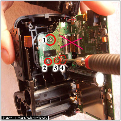 Fujifilm Finepix S700 disassembly and IR conversion — step 8