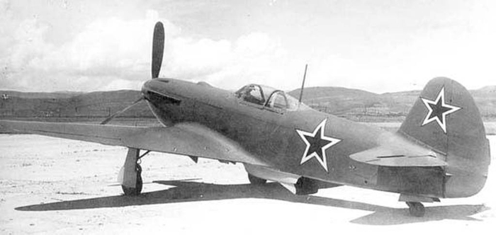 1945yak3vk107_2012-05-24 (700x332, 102Kb)