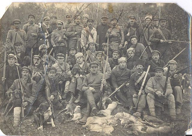 Старо-Крымские охотники. Довоенный снимокage (640x454, 271Kb)