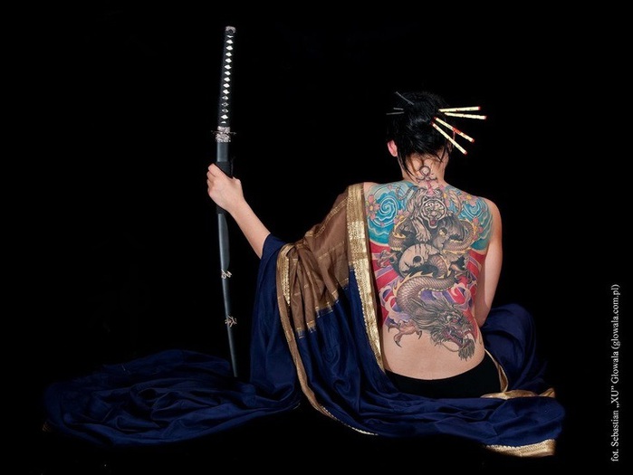 фото. чёрно-белое. эротика. катана. a href... оружие. женщины. кимоно. 