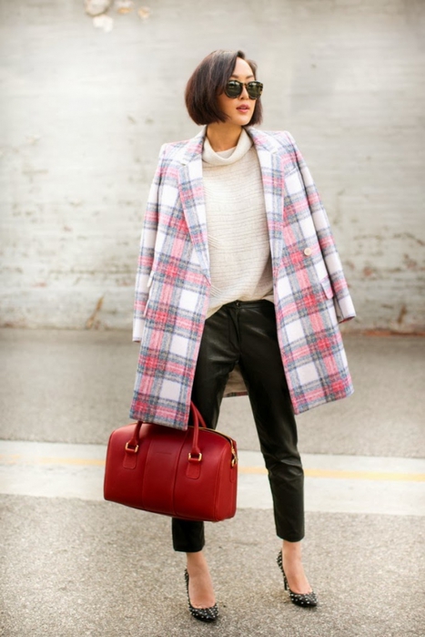 5353721_Chriselle_lim_stella_mcCartney_tartan_coat_nine_west_studded_pumps_theonne_turtleneck_lovers_friends_leather_pants_monica_rose_9700x1049 (467x700, 198Kb)