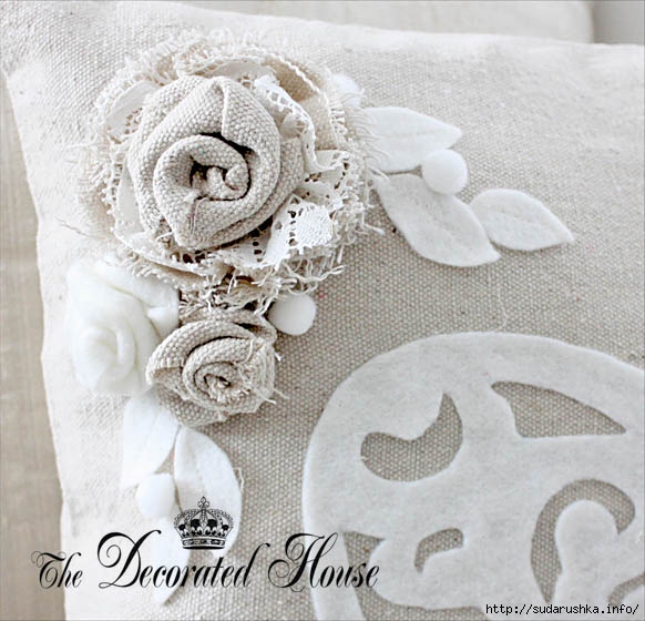 The Decorated House Fabric Flowers Val Pillow (582x560, 188Kb)
