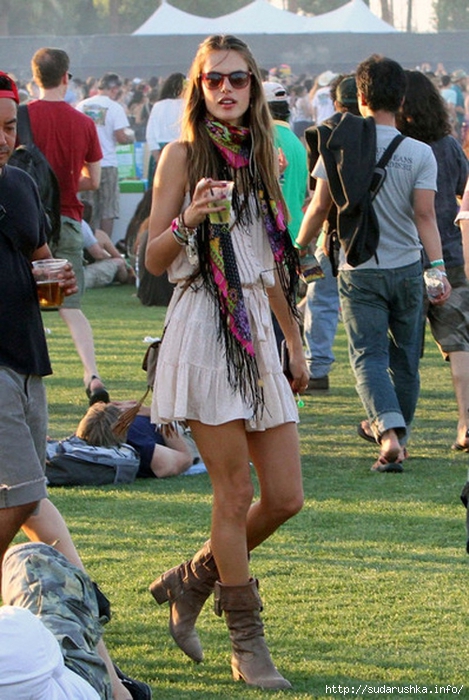 0 alessanda-ambrosio-boho-chic-style-at-coachella-2011 (469x700, 304Kb)