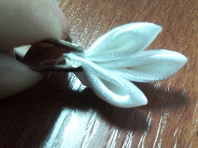 snezhinka_v_stile_kanzashi_17 (400x300, 64Kb)