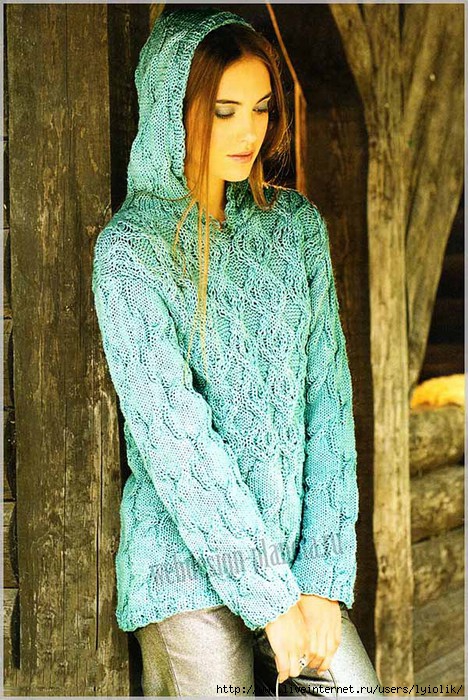 svetlo-zelenyj-zhenskij-pulover-spitsami-s-kapyushonom-foto (468x700, 301Kb)