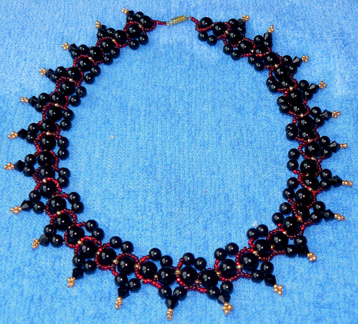 free-beading-tutorial-necklace-pearls-1 (700x633, 671Kb)
