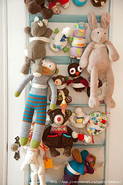 Amanda-Kingoff-Parents-stuffed-animal-storage (427x640, 236Kb)