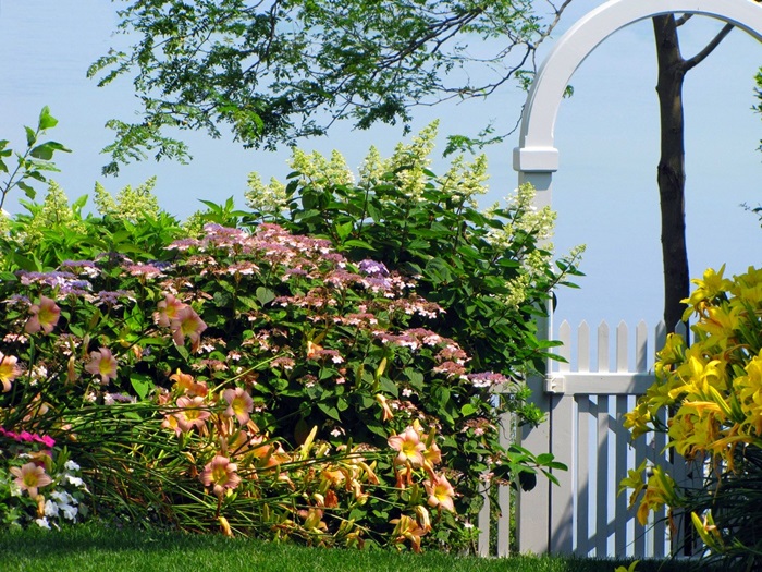 4920201_GardenEntrance_2_ (700x525, 225Kb)