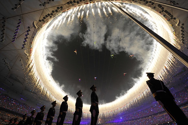 1218214718_olympic_games_beijing2008_opening10 (600x400, 111Kb)