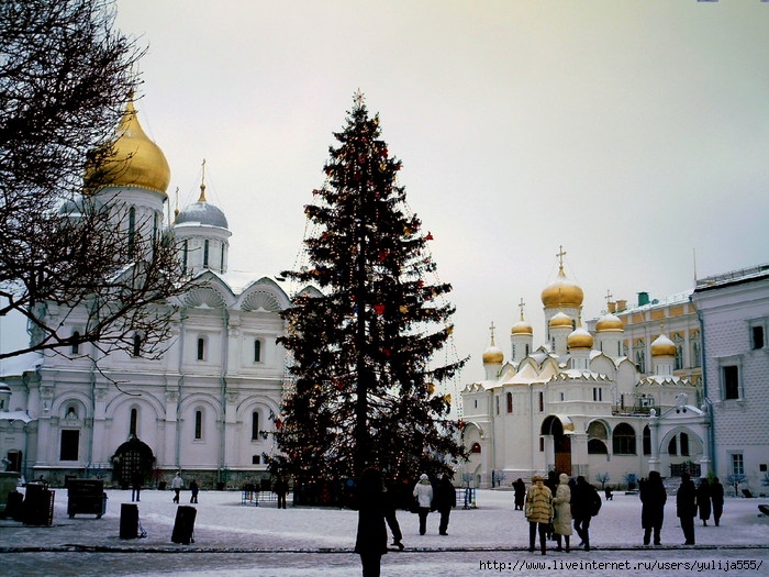 Кремль весной фото