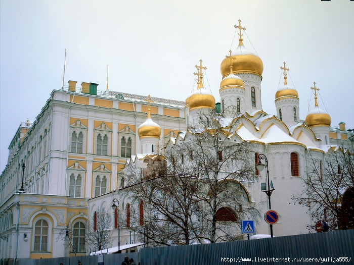 Кремль весной фото