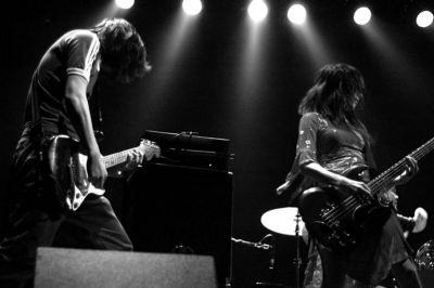 800px-Mono_live_20050502 (400x266, 16Kb)