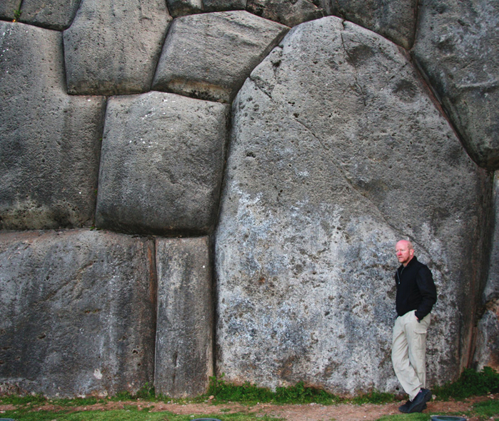 Stone works. Мегалиты полигональная кладка. Андезитовые блоки полигональная кладка. Полигональная кладка в Перу.