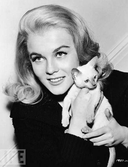  Ann-Margret