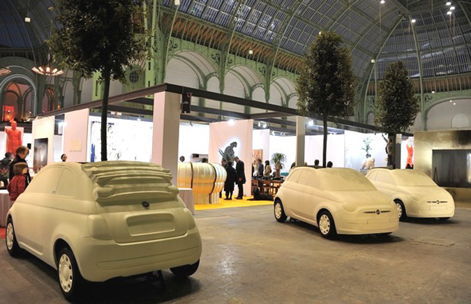     Grand Palais, , , 16  2010 .
