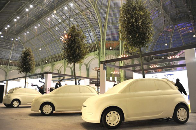     Grand Palais, , , 16  2010 .