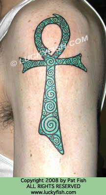 Значение татуировки Анкх (египетский крест)