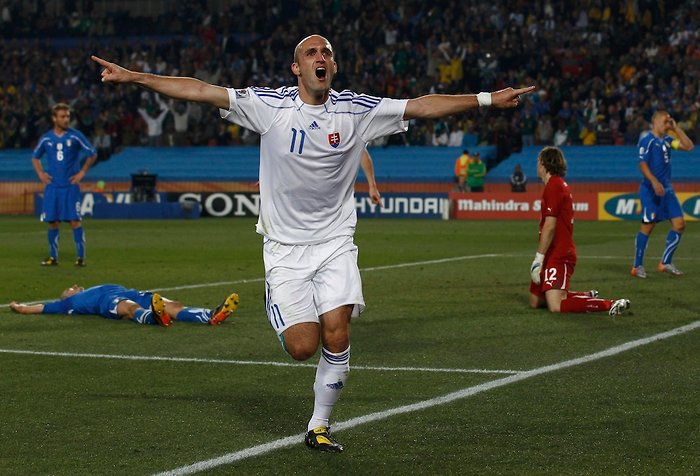 6357a53e32d60d1a_2010-06-24t153832z_01_wcp560_rtridsp_3_soccer-world (700x476, 80 Kb)