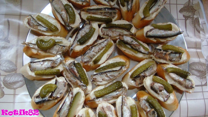 Рецепт шпроты в лаваше с фото пошагово