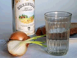 64561125_1285592930_vodka_luk (250x188, 39Kb)