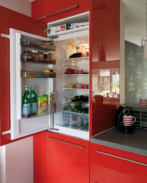 red-grey-white-modern-kitchen1-6 (500x600, 181Kb)