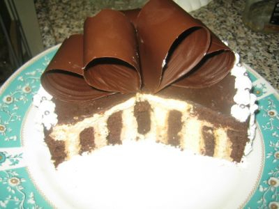 шоколадный бант на торте15 (400x300, 96Kb)