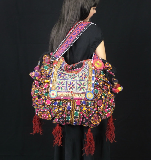 Antique Hill Tribe Shoulder Bag 1 (604x640, 233Kb)