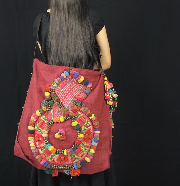 Red Hemp with vintage hill tribe fabric and handmade pom pom oversize bag 2 (620x640, 209Kb)