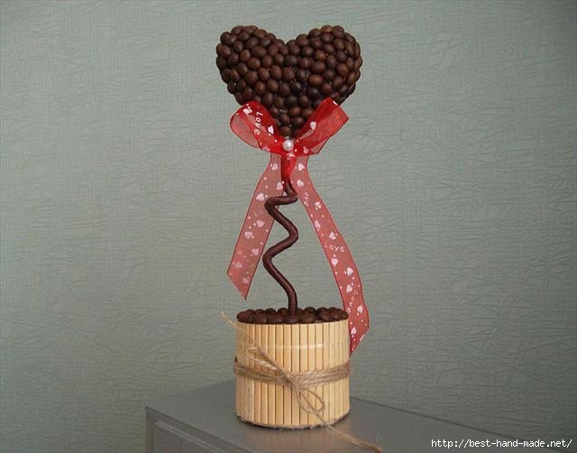 homemade-valentines-day-gift-coffee-topiaries-red-ribbons (640x502, 125Kb)