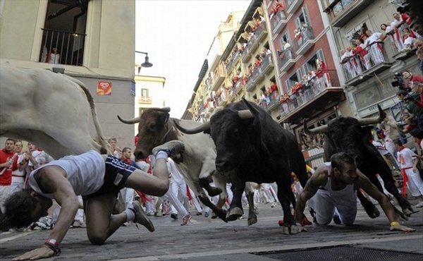 pamplona_fiesta24 (600x370, 102Kb)