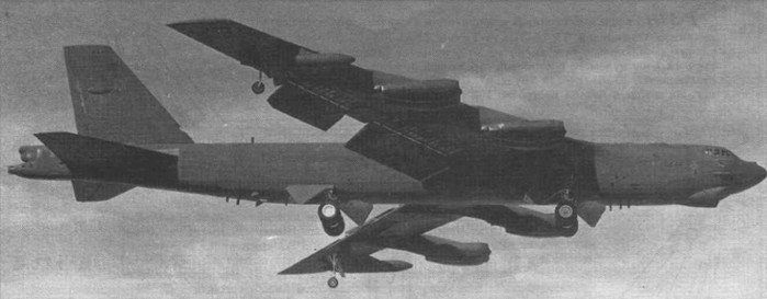 B-52G (700x273, 39Kb)