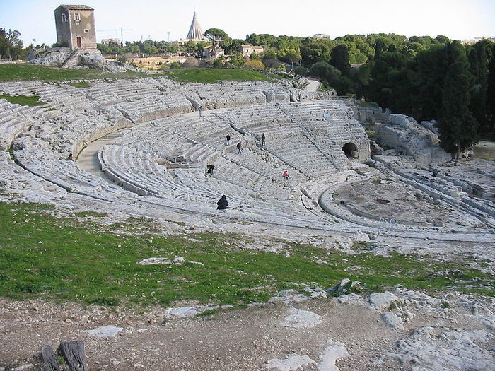 800px-Theatre_at_Syracuse,_Sicily (700x525, 130Kb)