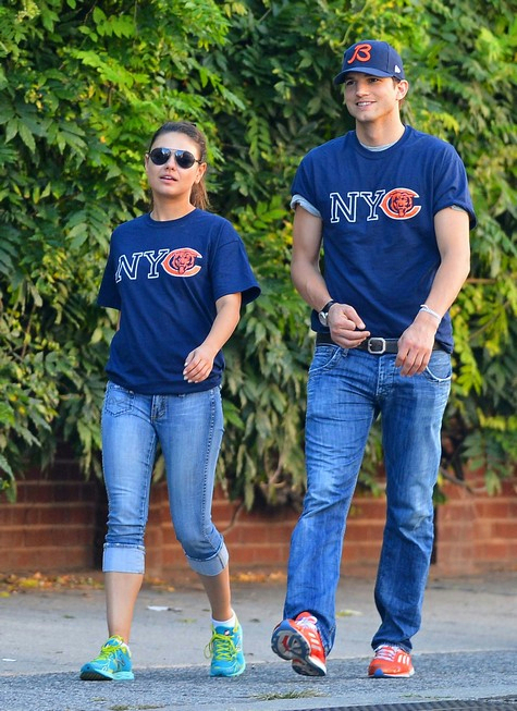 FFN_Kunis_Kutcher_TEACHFF_092312_50895257 (475x653, 414Kb)