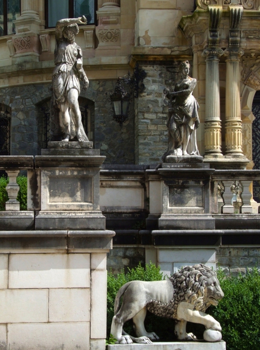 5402287_Peles__gardens1 (521x700, 297Kb)