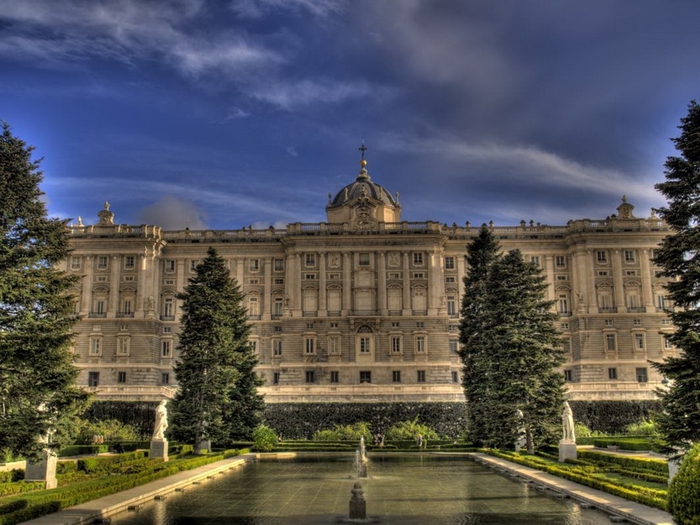 Royal-Palace-in-Madrid (700x525, 275Kb)