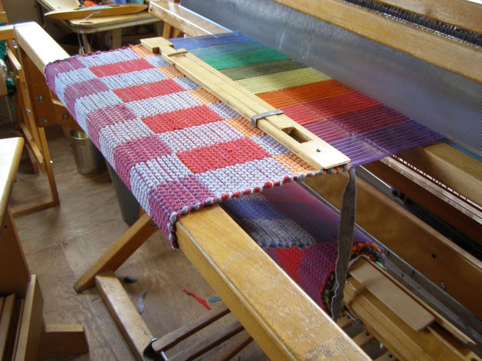rainbow rag rug 2 (700x525, 417Kb)