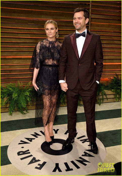 diane-kruger-goes-sexy-sheer-for-vanity-fair-oscars-party-2014-with-joshua-jackson-01 (484x700, 101Kb)
