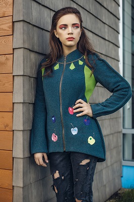 Apple_PUSHY_Cherry_overcoat_Piccina_by_Julie_Rocco_street_view (266x400, 73Kb)