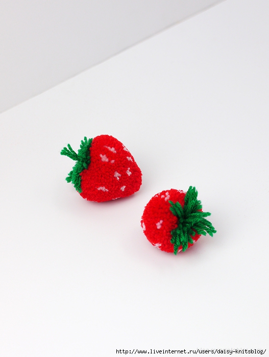 strawberry-pompom (527x700, 162Kb)