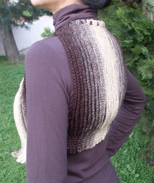Crocheted Bolero, Shrug; made with chain lengths-I love this! (www.circulo.com.br) (saved as a .docx file on my laptop) -1c (541x640, 241Kb)