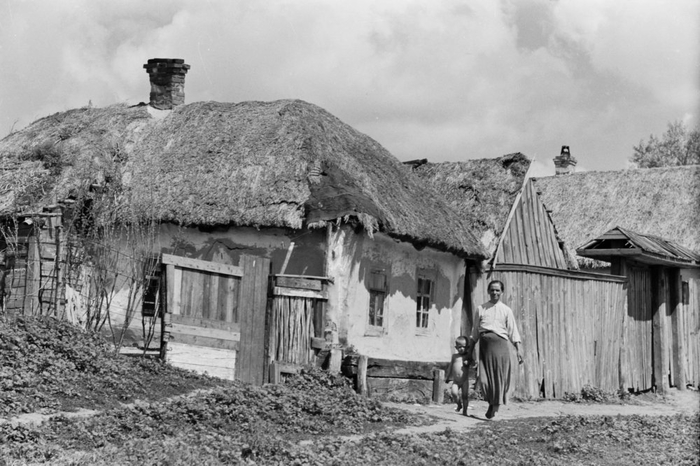 Советский Союз во время оккупации Фото Тамаш Конок 3 (700x466, 226Kb)