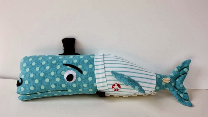 Идея: подушка в виде рыбы из старых джинсов — sapsanmsk.ru
