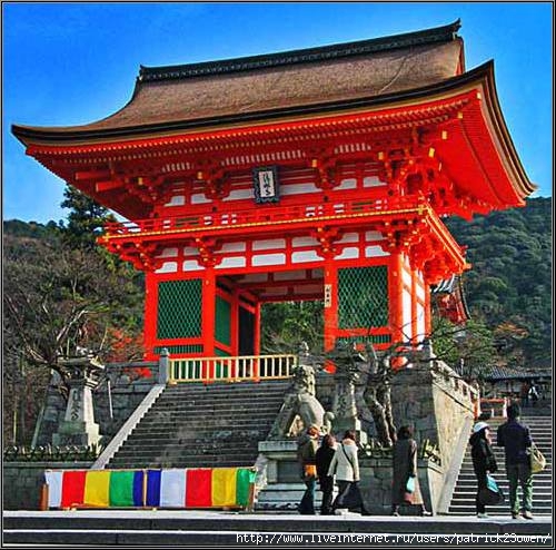 Gate at Kiyomizu- Kyoto (500x494, 198Kb)