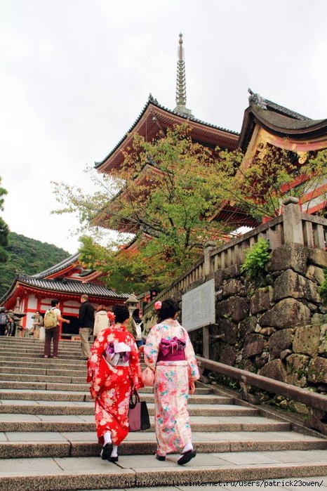 On the way to Kiyomizu-dera, Kyoto, Japan (466x700, 288Kb)