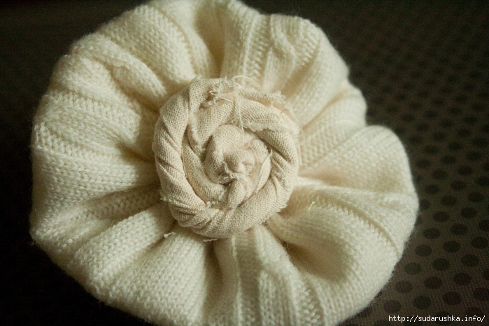 Sweater Flower 059[4] (700x466, 257Kb)