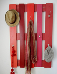  wardrobe-red-painted-wooden-palette-wall-hooks (540x700, 215Kb)