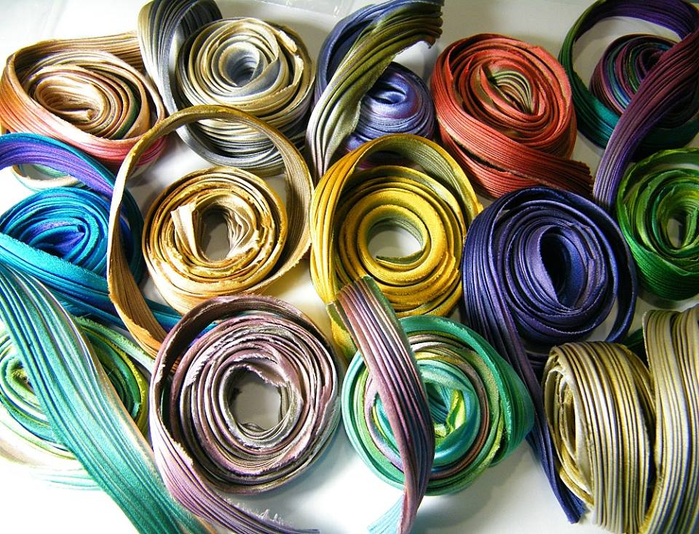 Шелковые ленты Шибори (Shibori) для вышивки украшений