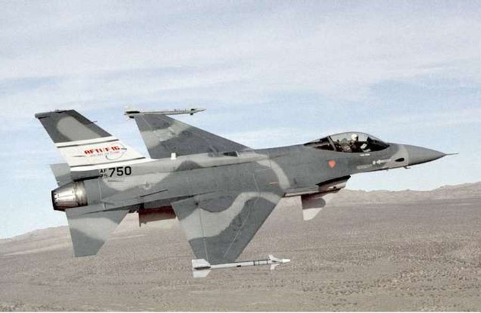 1982F-16AFTI_1 (700x455, 190Kb)