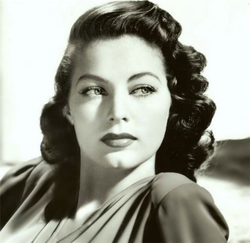 Файл:12-13-1951 10109 Frank Sinatra en Ava Gardner (4086739645).jpg