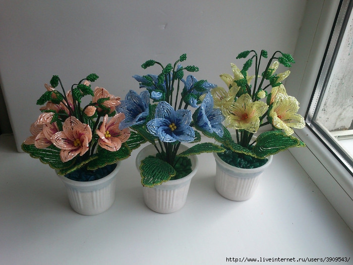 Мастер-класс пошагово - Гвоздика, хризантема и другие цветы из бисера